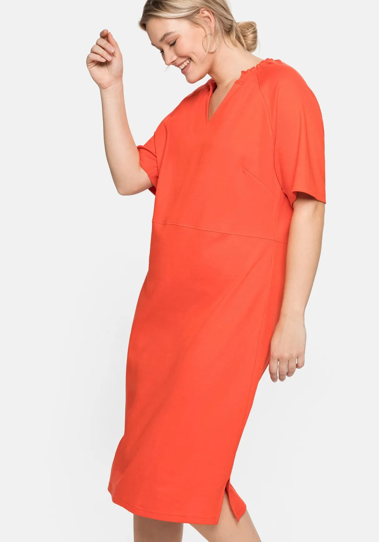 Shirtkleid mit gesmoktem V-Ausschnitt