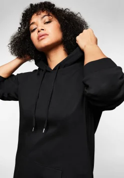 Shirtkleid mit Kapuze und Kängurutasche