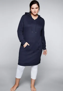 Shirtkleid mit Kapuze und Kängurutasche