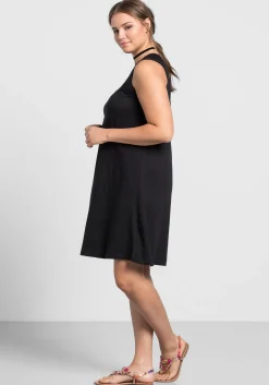 Shirtkleid mit Smok-Einsatz, in A-Linie