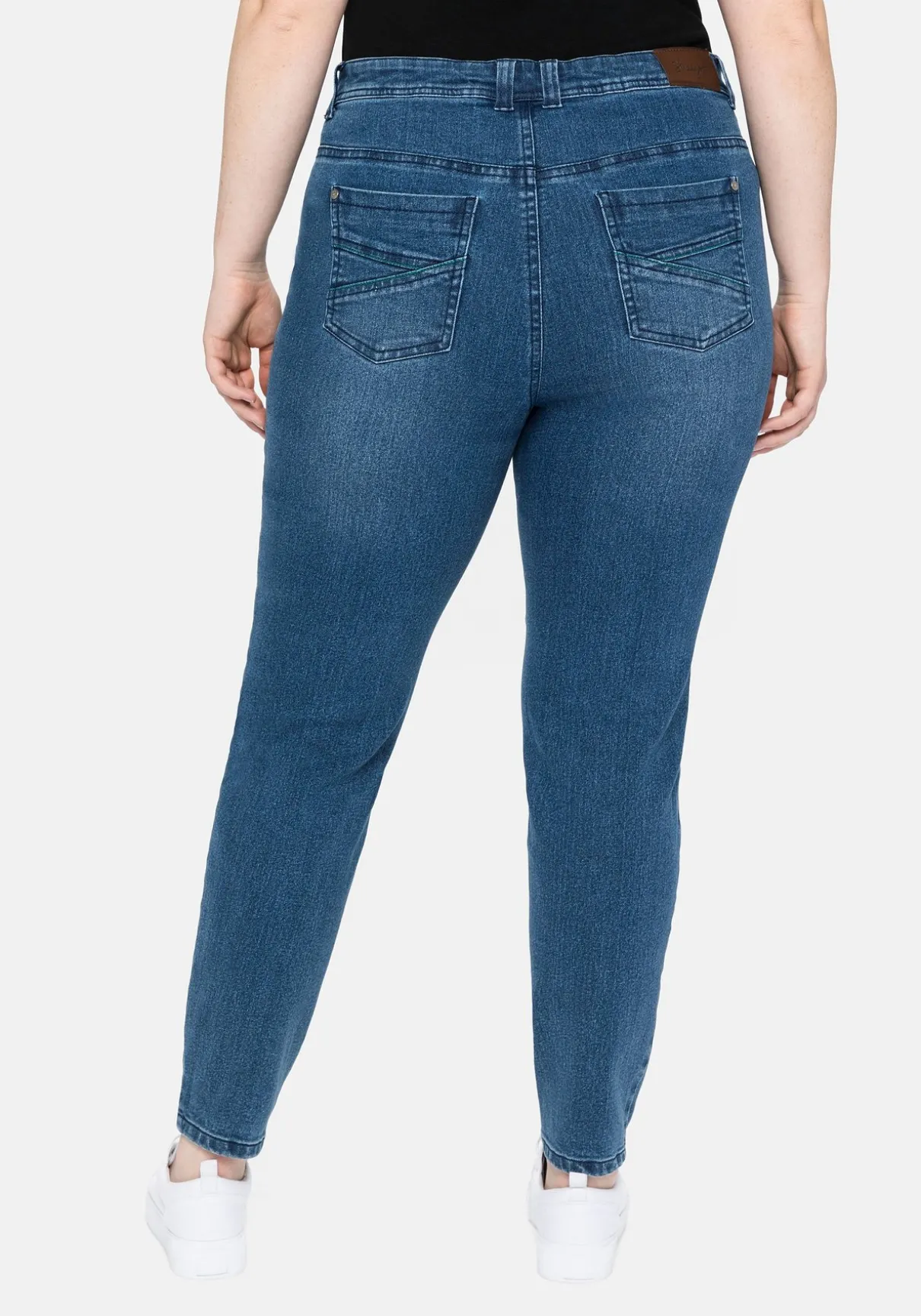 Slim Jeans mit vorverlegter Teilungsnaht