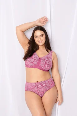 Slip in extrahohem Schnitt, aus Baumwolle