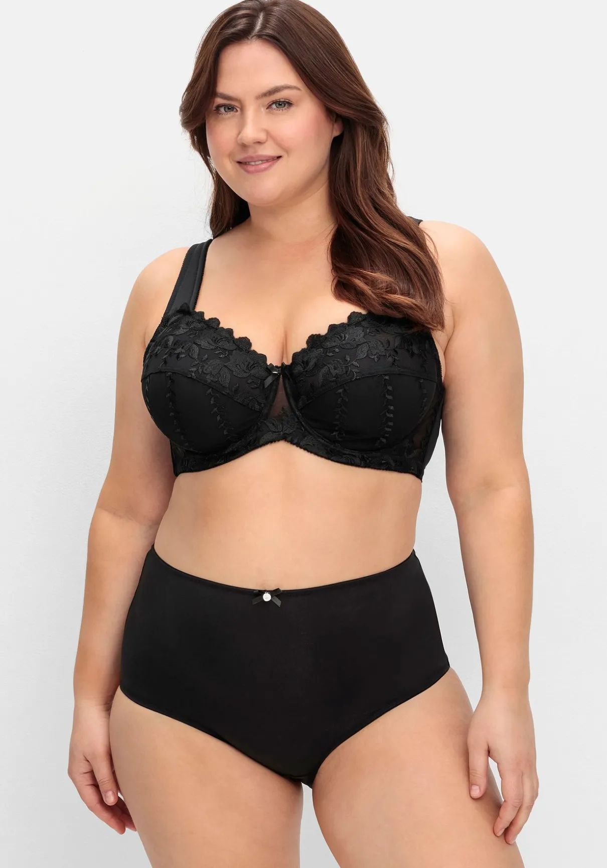 Spitzen-BH mit Bügeln und wattierten Cups