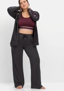 Sporthose aus Funktionsmaterial, mit Gummibund