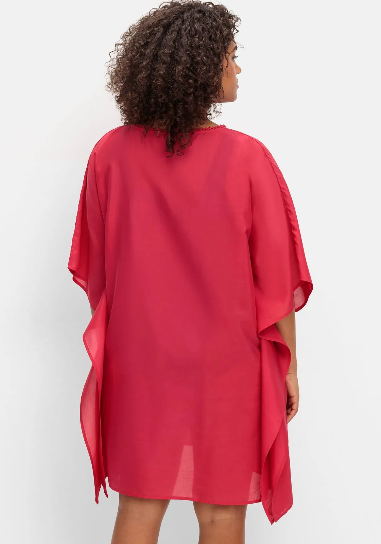 Strandtunika im Poncho-Schnitt, leicht transparent