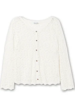Strickjacke aus transparenter Häkelspitze