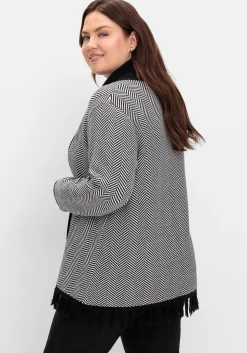 Strickjacke im Fischgrätmuster, mit Schalkragen