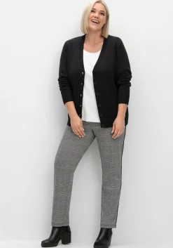 Strickjacke mit V-Ausschnitt und Knöpfen, tailliert