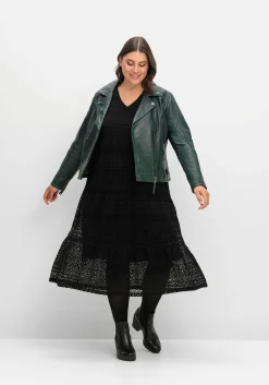 Stufenkleid aus Spitze, mit blickdichtem Futter