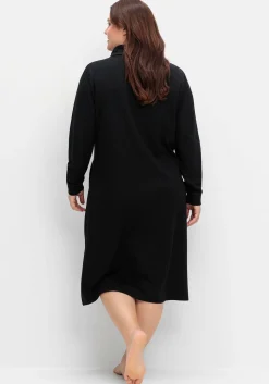 Sweatkleid mit weitem Kragen und Seitentaschen