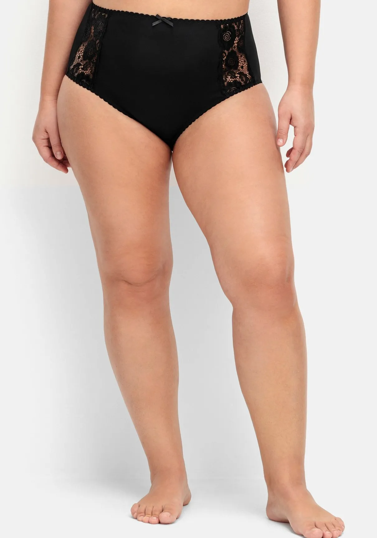 Taillenslip mit transparenter Spitze