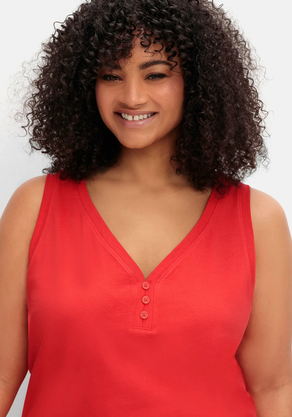 Tanktop mit V-Ausschnitt und Zierknopfleiste