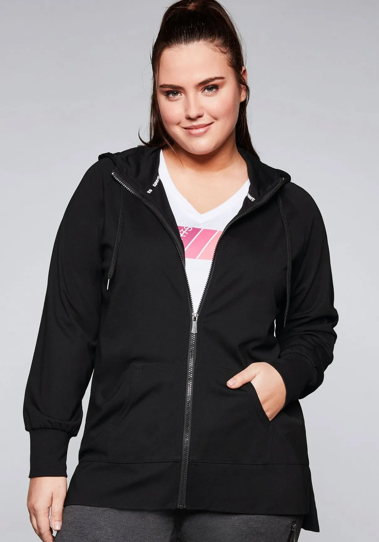 Trainingsjacke mit Kapuze, aus Sweat