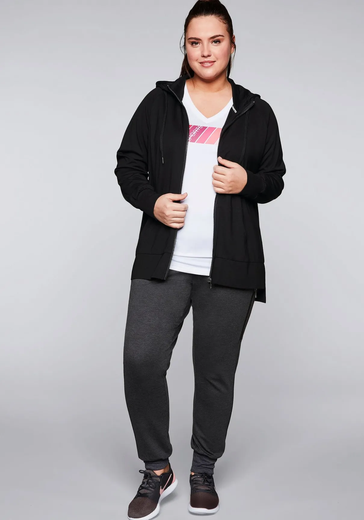 Trainingsjacke mit Kapuze, aus Sweat