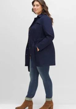 Trenchcoat in Kurzform