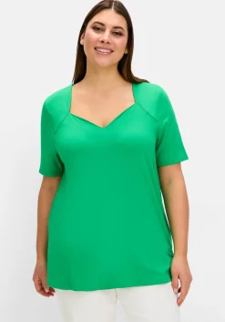 T-Shirt mit herzförmigem Ausschnitt