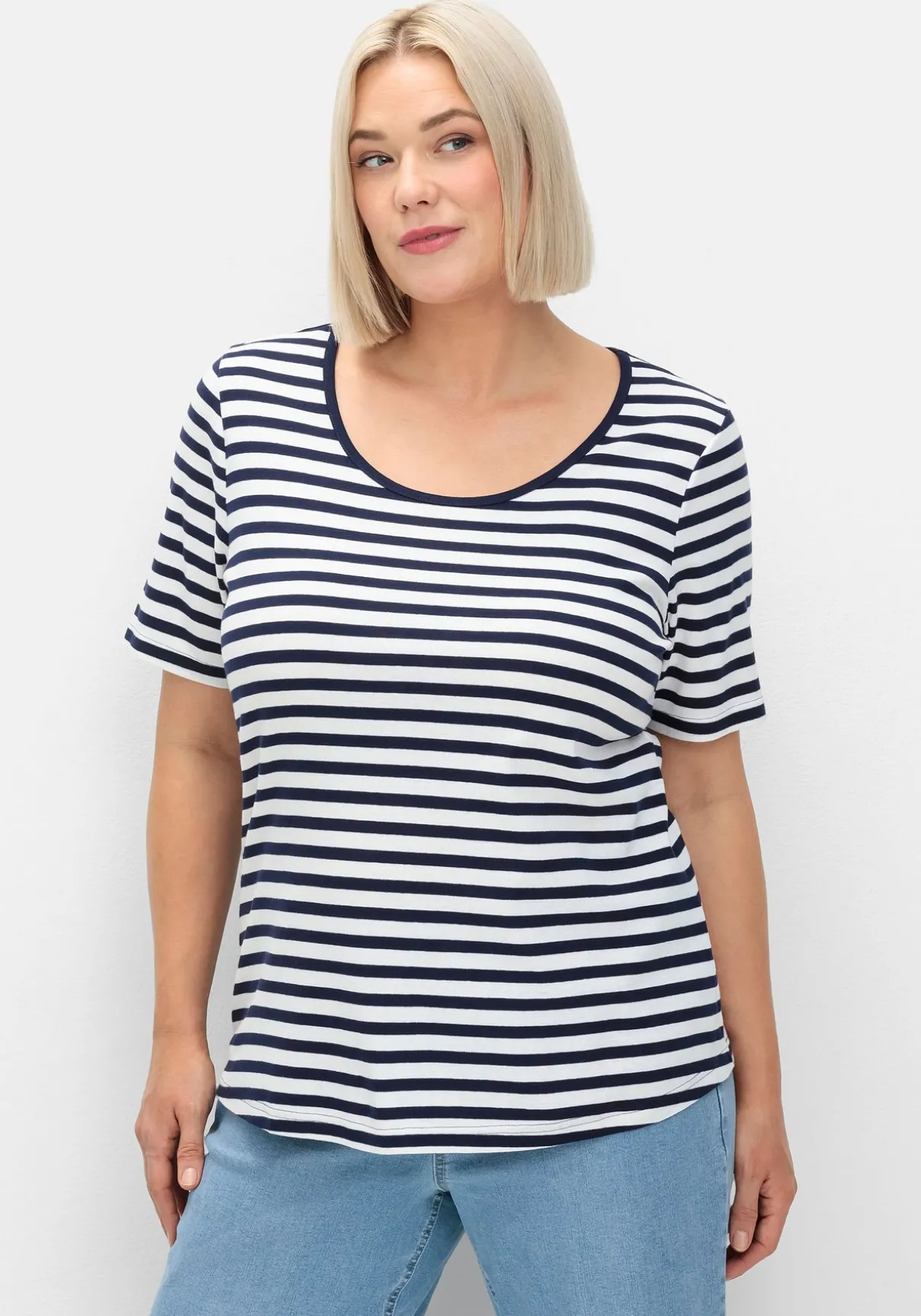 T-Shirt mit Streifen und Rundhalsausschnitt