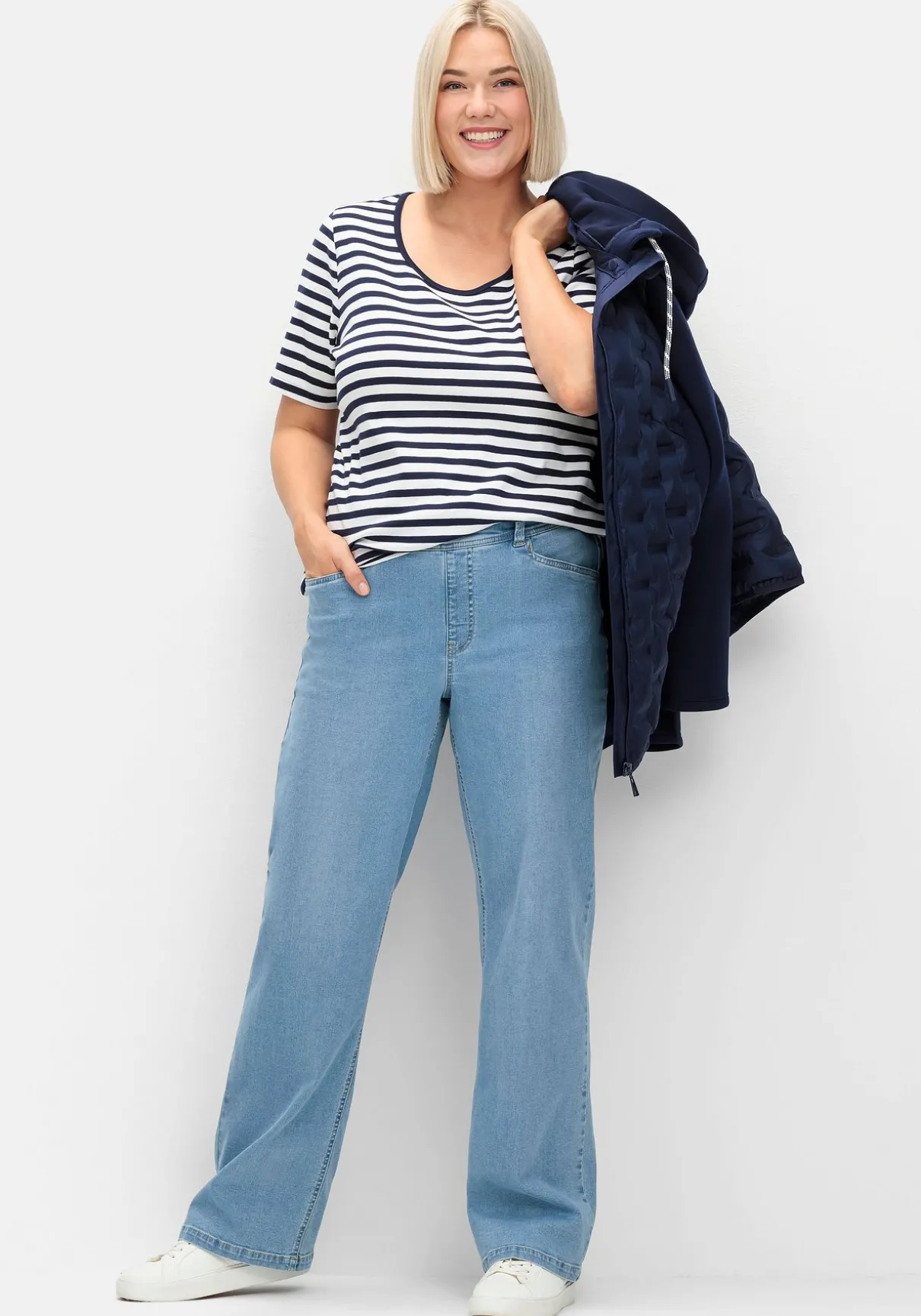 T-Shirt mit Streifen und Rundhalsausschnitt