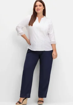 Tunika aus Crêpe, mit Spitzenbesatz