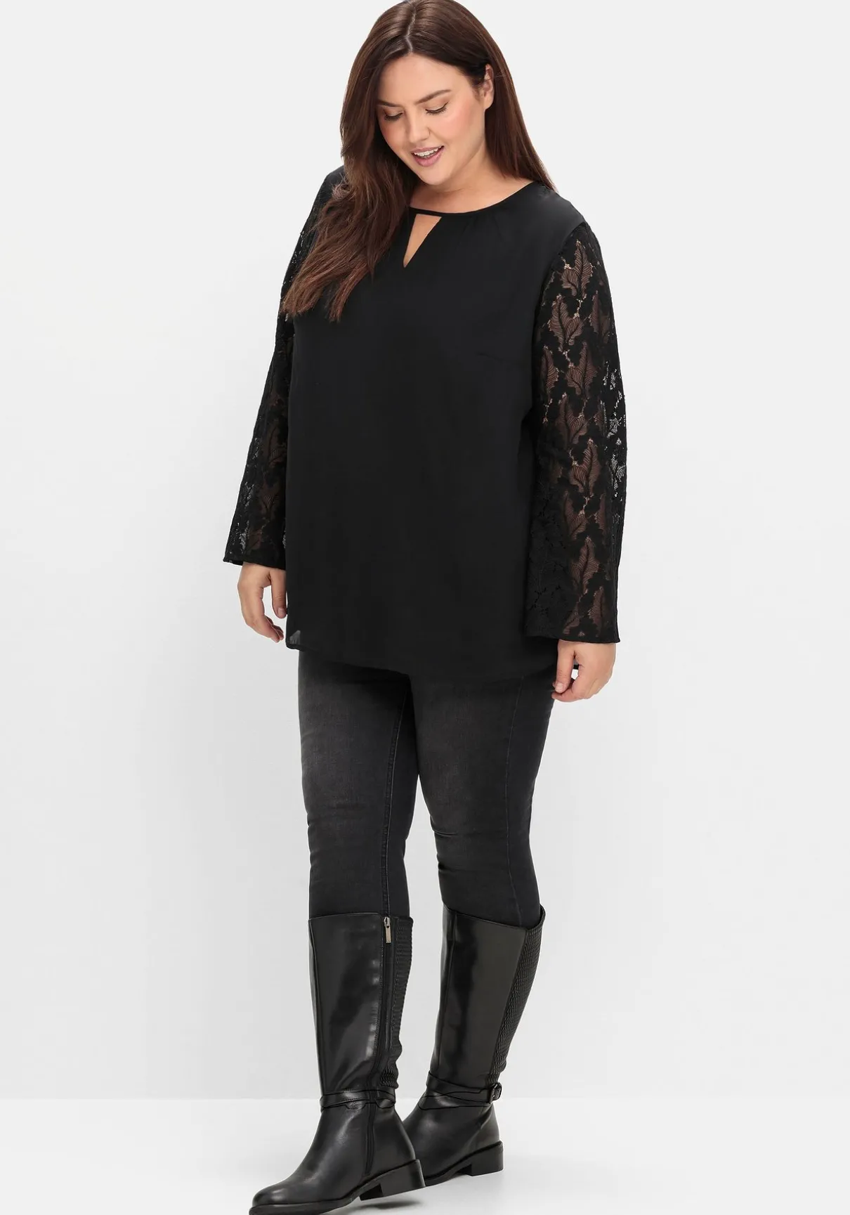 Tunika im Lagenlook, mit Spitzenärmeln