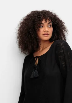 Tunika in Crinkle-Optik, mit Einsatz aus Crochet-Spitze