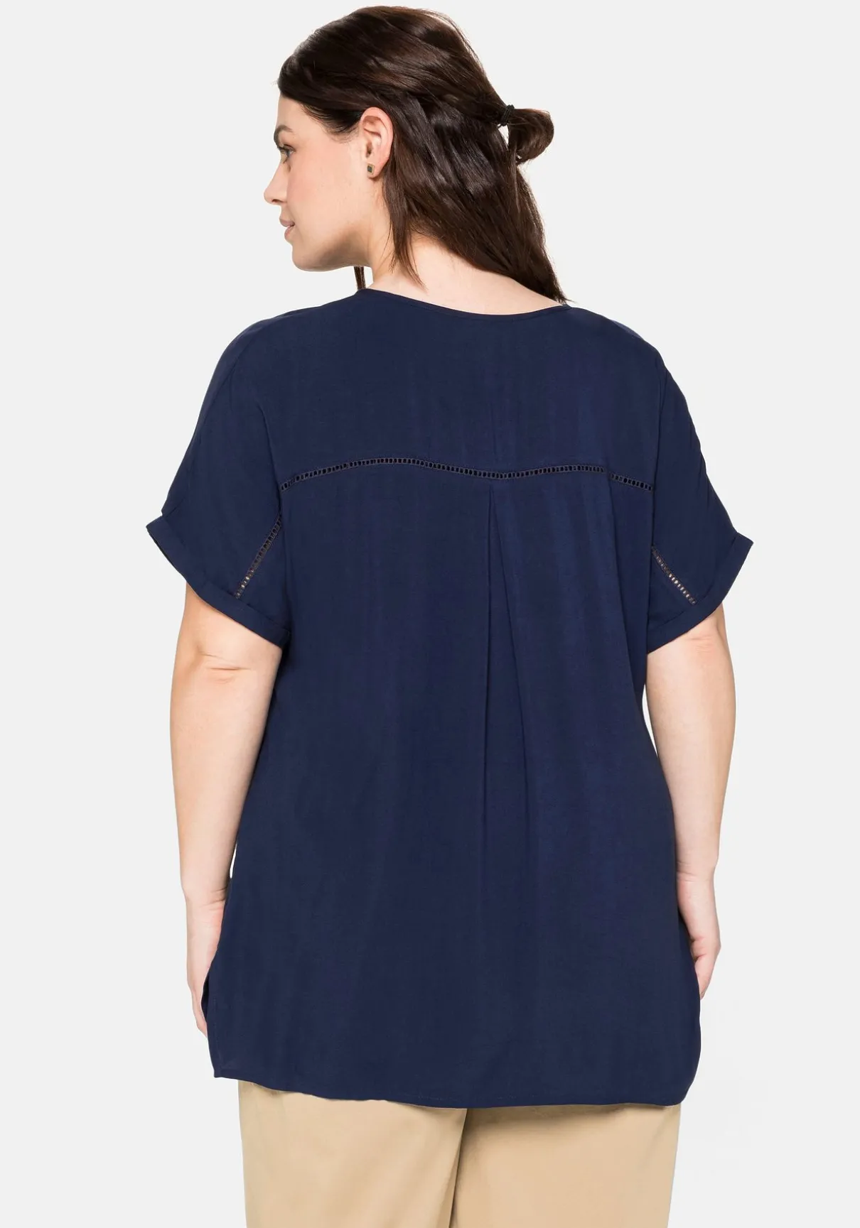 Tunika mit Blende vorn und Lochstrick im Rücken