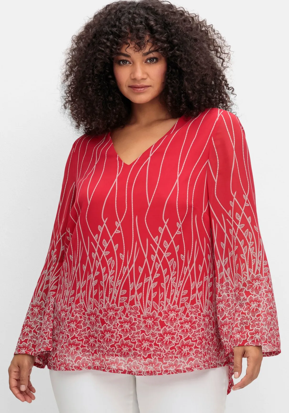 Tunika mit Blumendruck, in Chiffon-Qualität