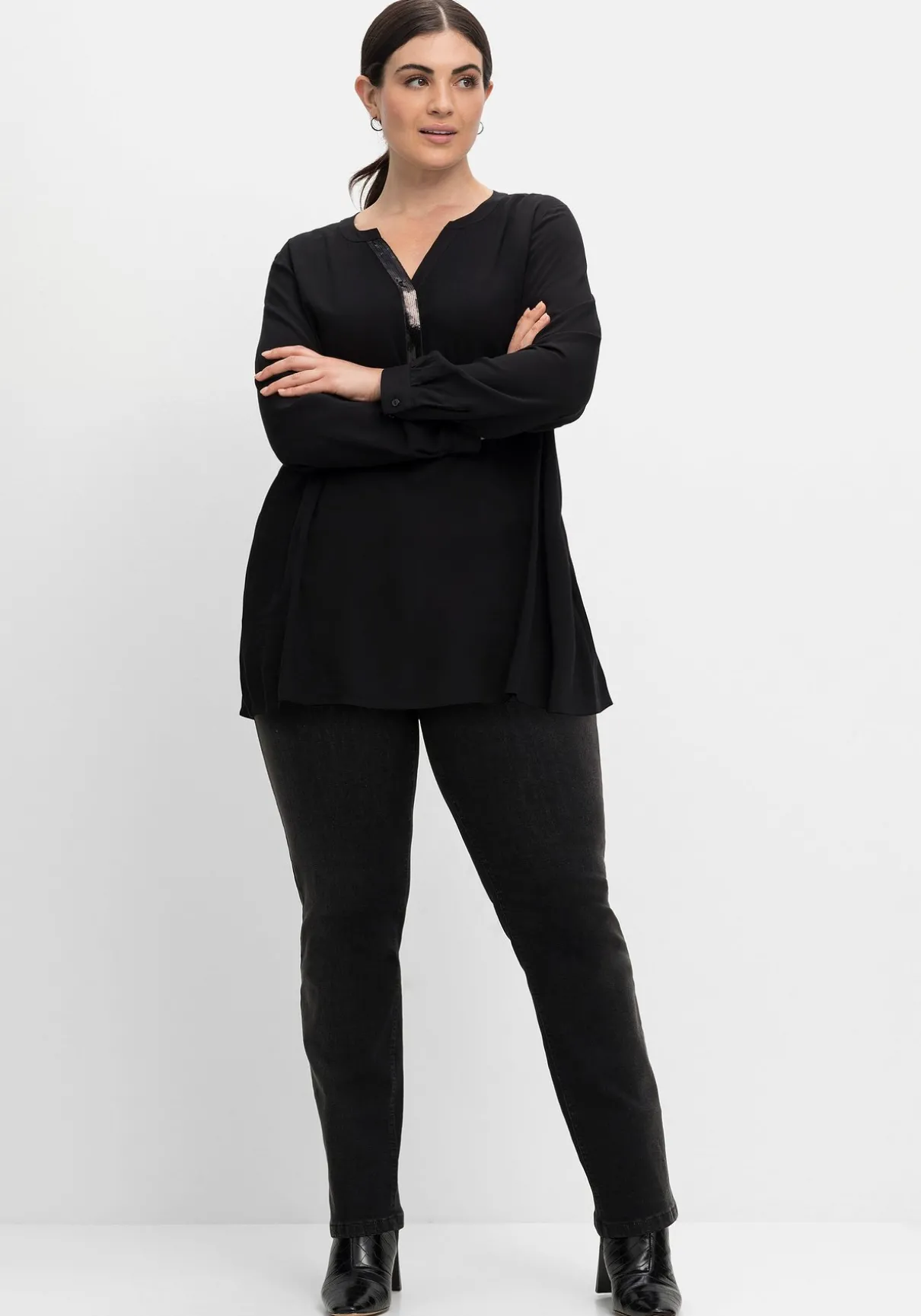 Tunika mit Pailletten am V-Ausschnitt