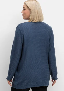 Verschlusslose Strickjacke im Linksstrickmuster