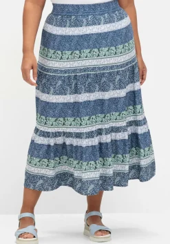 Volantrock mit Paisleydruck, in leichter A-Linie