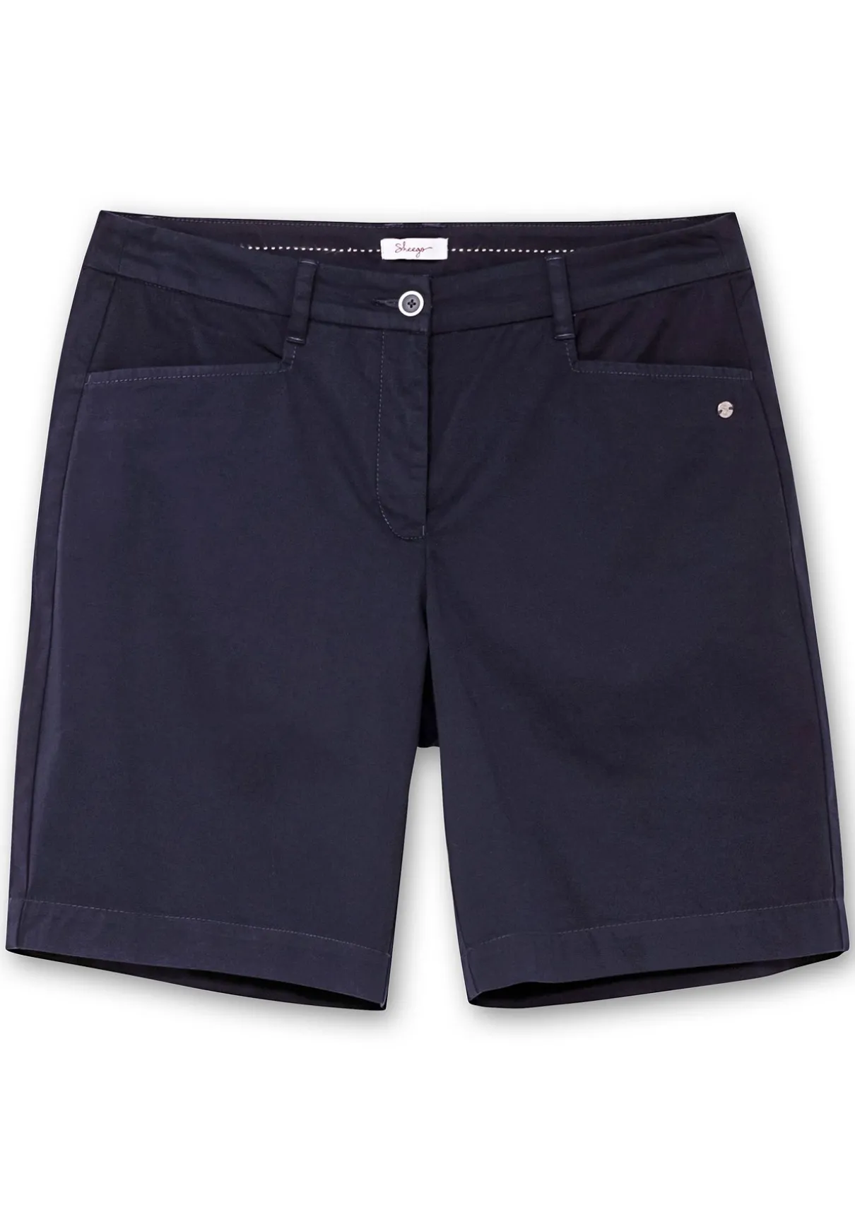 Weite Bermudas in Chino-Optik