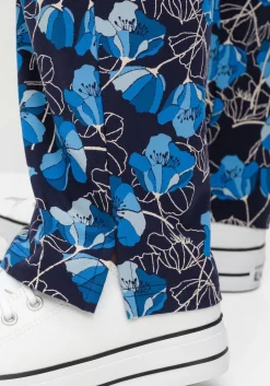 Weite Hose mit Blumendruck und breitem Smokbund