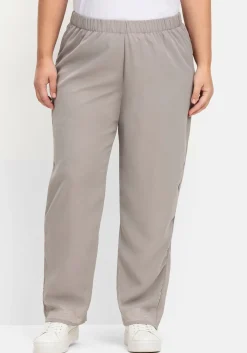 Weite Hose mit elastischem Bund und Innenfutter