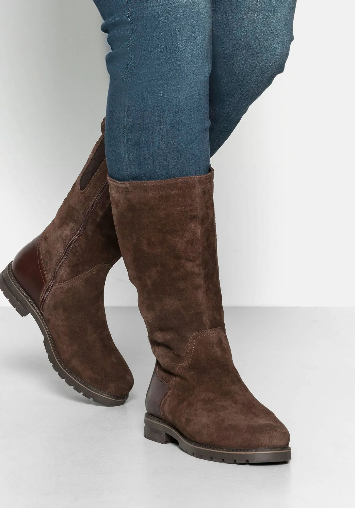 Weitschaftstiefel aus Leder mit Fellimitat