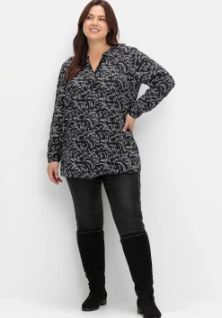 Weitschaftstiefel mit Nietenverzierung