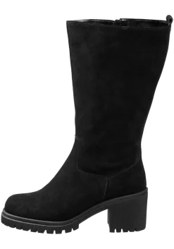 Weitschaftstiefel mit stark profilierter Sohle